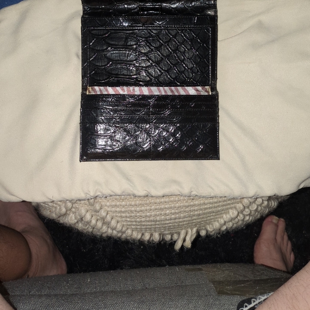 Guess Black Wallet with Silver Clasp And Guess Key Tags Now Only $25 - Picture 2 of 14